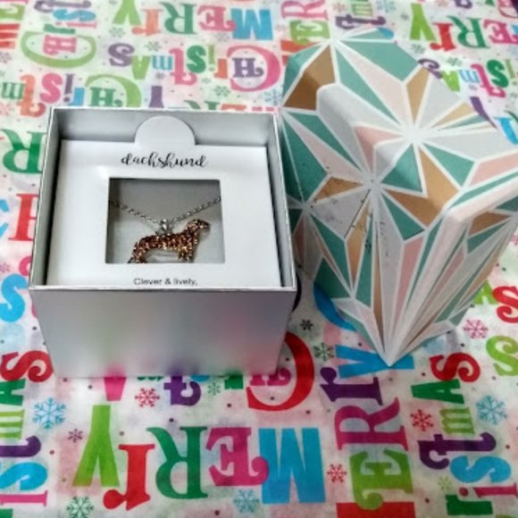 KOHL'S INSPIRING DACHSHUND DOG SILVER PLATED CRYSTAL SILVER PLATED NECKLACE**NEW - Picture 4 of 4